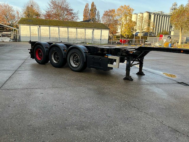 2007 renders euro 800n containerchassis oplegger - afbeelding 23 van  27