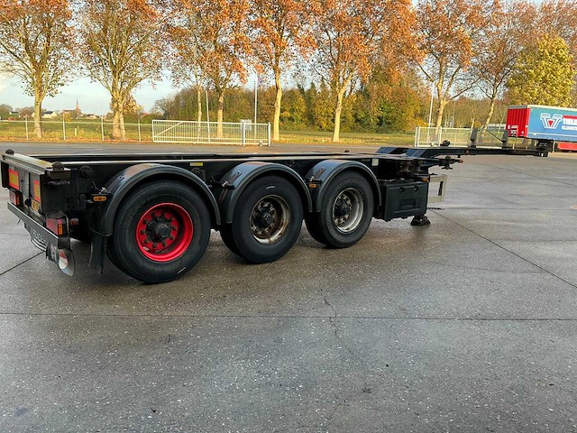 2007 renders euro 800n containerchassis oplegger - afbeelding 24 van  27