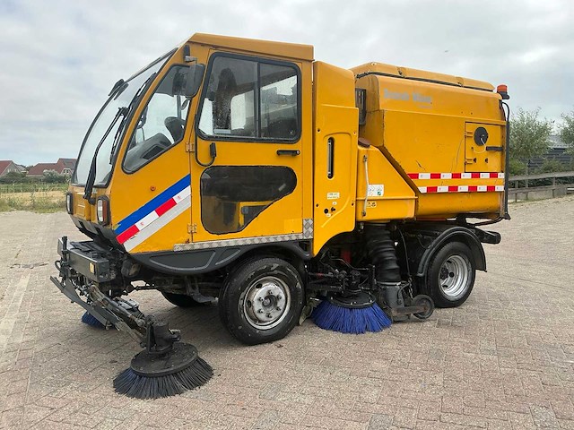 2007 scarab 188a101t zelfrijdende veegmachine - afbeelding 1 van  12
