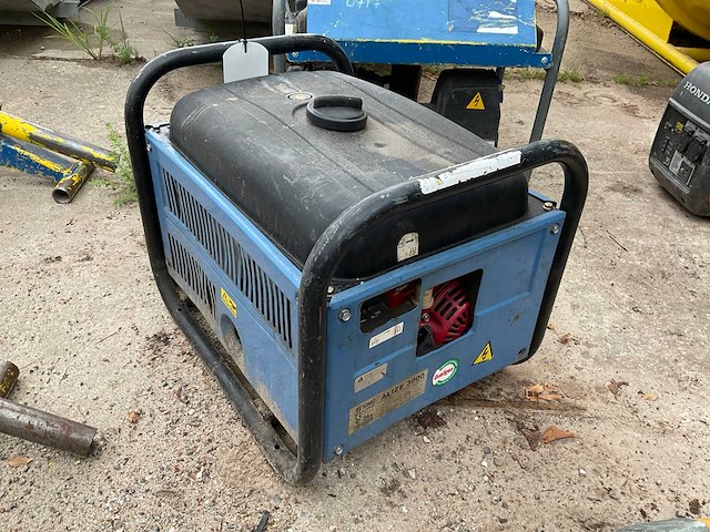 2007 sdmo alize 3000 noodstroomaggregaat - afbeelding 2 van  6