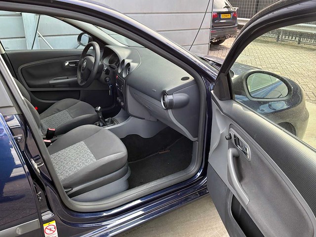 2007 seat ibiza 1.4-16v trendstyle personenauto - afbeelding 4 van  23