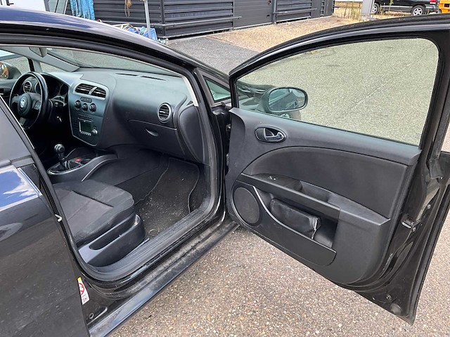2007 seat leon 1.6 sportstyle personenauto 73-xk-jk - afbeelding 19 van  37