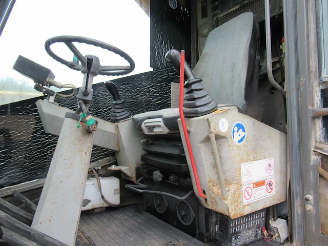 2007 sennebogen 630 mobiele ruwterrein telescoopkraan - afbeelding 28 van  30