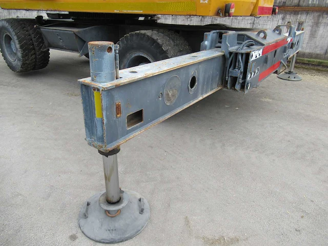 2007 sennebogen 630 mobiele ruwterrein telescoopkraan - afbeelding 6 van  30