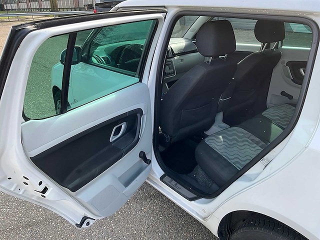 2007 skoda fabia 1.4 personenauto 69-xj-rg - afbeelding 22 van  37