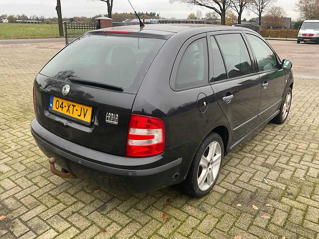 2007 skoda fabia 16v combi personenauto - afbeelding 9 van  13