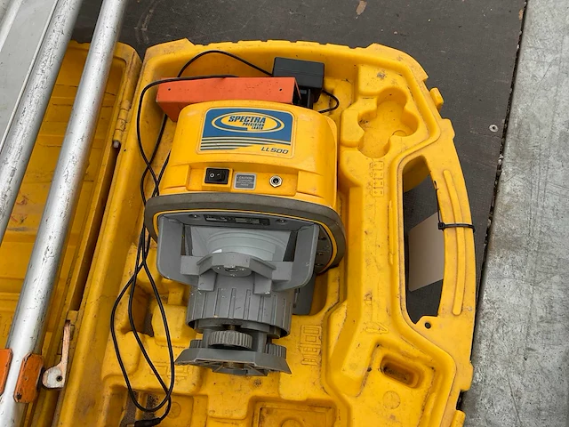 2007 spectra ll500 rotatie bouwlaser - afbeelding 1 van  3