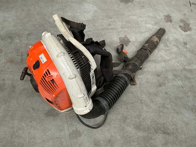 2007 stihl br500 ruggedragen bladblazer - afbeelding 2 van  8