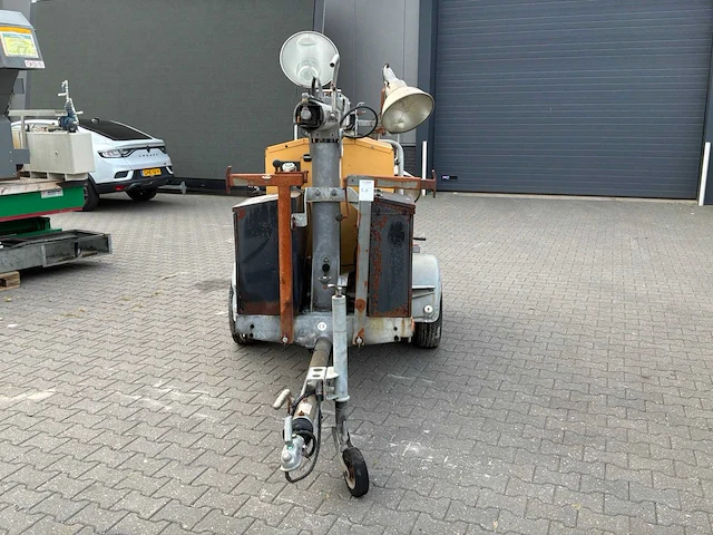 2007 tcp hylite mobiele lichtmast - afbeelding 12 van  21