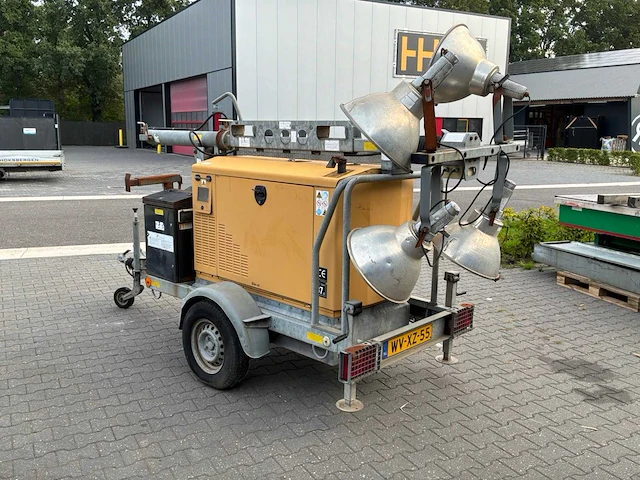 2007 tcp hylite mobiele lichtmast - afbeelding 19 van  21