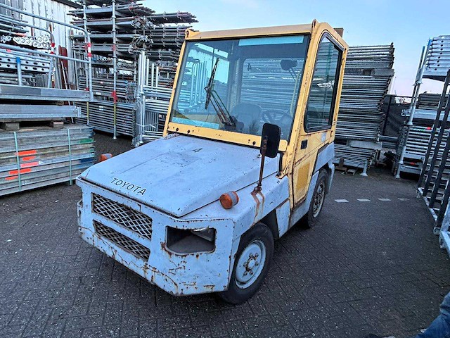2007 toyota trektractor industriële trekker - afbeelding 1 van  3