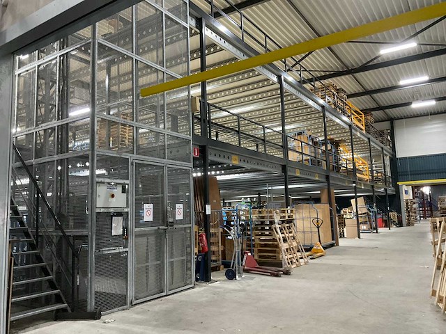 2007 twinfloor 2-etage entresolvloer 32x28mtr - afbeelding 1 van  12