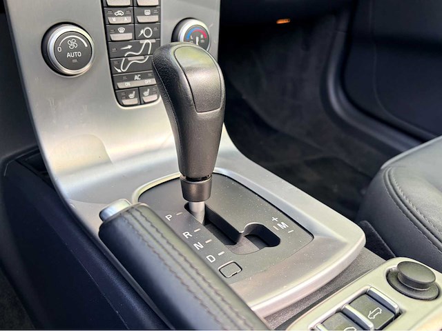 2007 volvo c70 cabrio automaat 2.4i kinetic personenauto - afbeelding 3 van  17