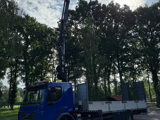 2007 volvo fe240 machinetransporter + hiab 111b-3 duo kraan vrachtwagen - afbeelding 16 van  19