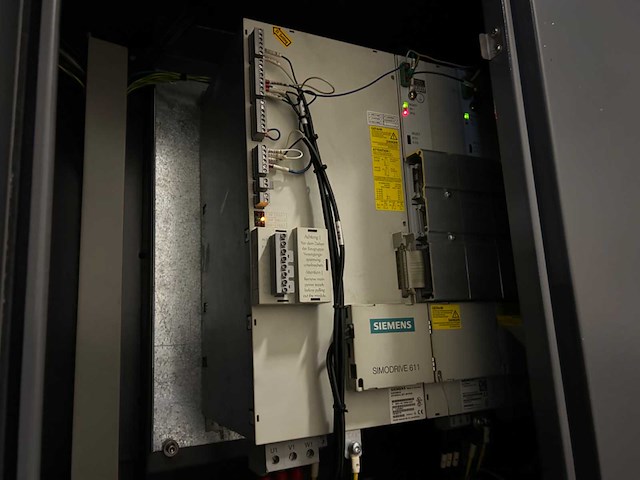 2007 ycm nsv 102a cnc universeel machinecentrum - afbeelding 7 van  21