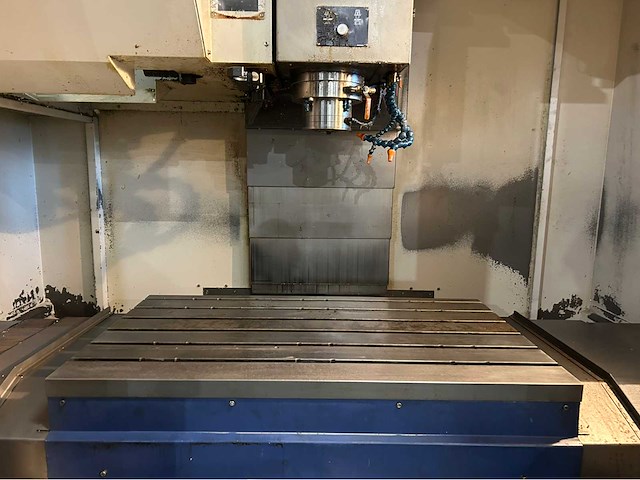 2007 ycm nsv 102a cnc universeel machinecentrum - afbeelding 17 van  19