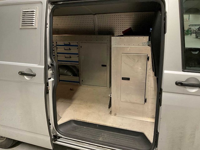 2007 youngtimer volkswagen transporter t5 bedrijfswagen (lpg) - afbeelding 3 van  28