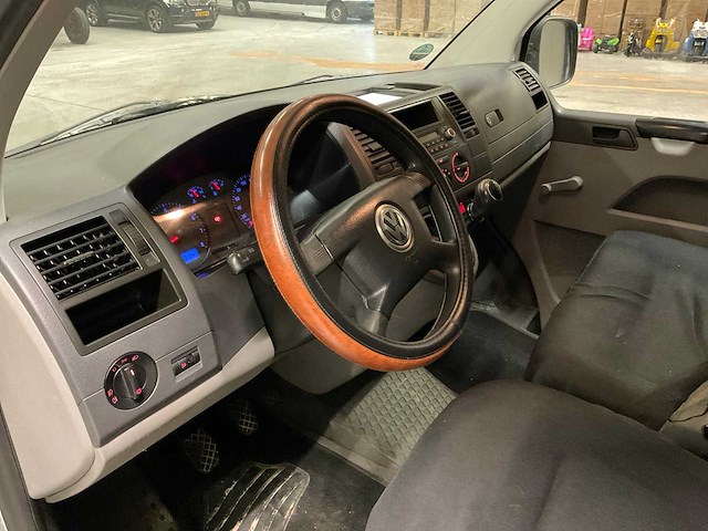 2007 youngtimer volkswagen transporter t5 bedrijfswagen (lpg) - afbeelding 14 van  28