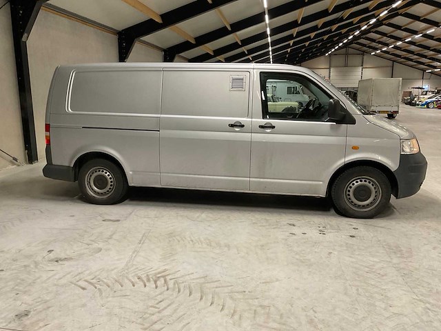 2007 youngtimer volkswagen transporter t5 bedrijfswagen (lpg) - afbeelding 23 van  28