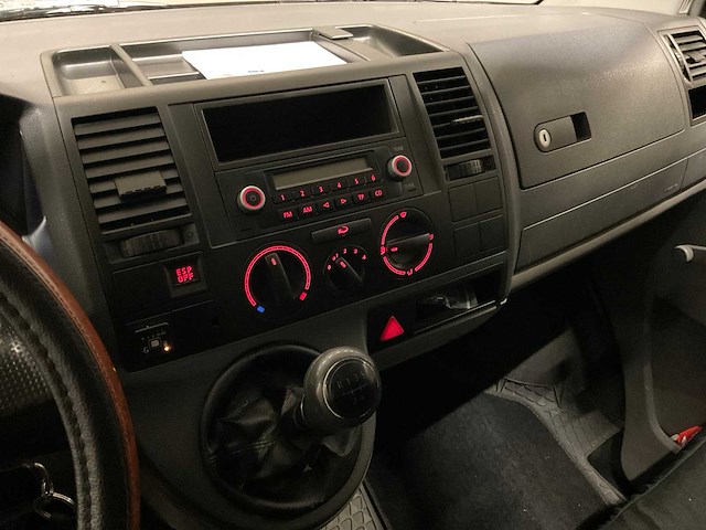 2007 youngtimer volkswagen transporter t5 bedrijfswagen (lpg) - afbeelding 17 van  28