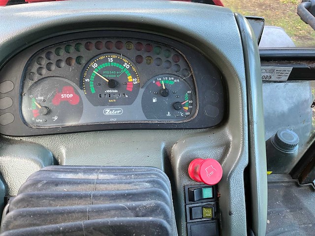 2007 zetor forterra 10641 vierwielaangedreven landbouwtractor - afbeelding 31 van  40