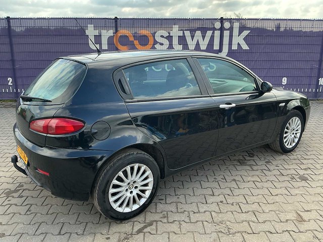 2008 - alfa romeo - 147 - 1.6 ts progression - personenauto - afbeelding 7 van  12
