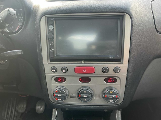 2008 - alfa romeo - 147 - 1.6 ts progression - personenauto - afbeelding 11 van  12