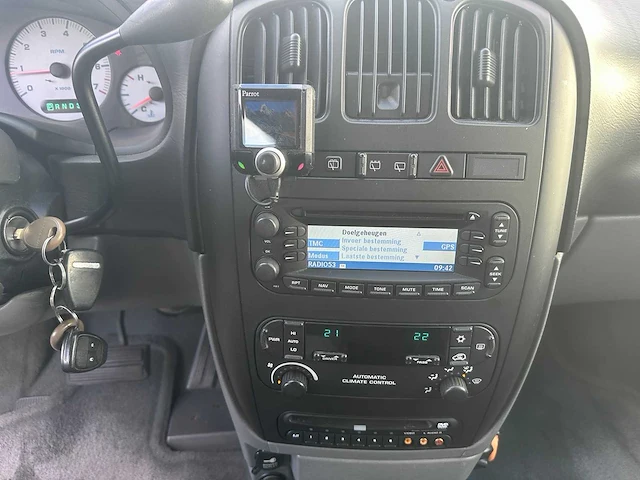 2008 - chrysler - grand voyager - 3.3i v6 se - 12-zg-zx - afbeelding 4 van  19