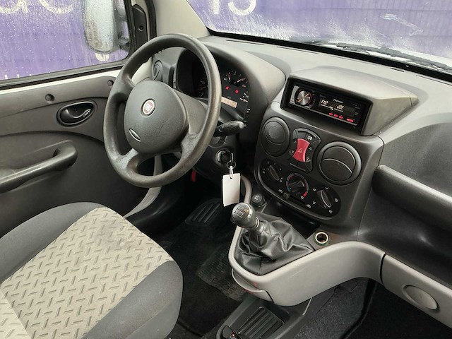 2008 - fiat - doblò - 1.6 cng/benzine comfort - bedrijfswagen - afbeelding 11 van  12