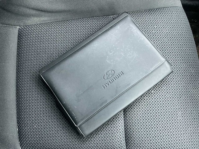 2008 - hyundai - i30 cw - 1.6i dynamic - personenauto - afbeelding 12 van  12