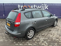 2008 - hyundai - i30 cw - 1.6i dynamic - personenauto - afbeelding 4 van  12