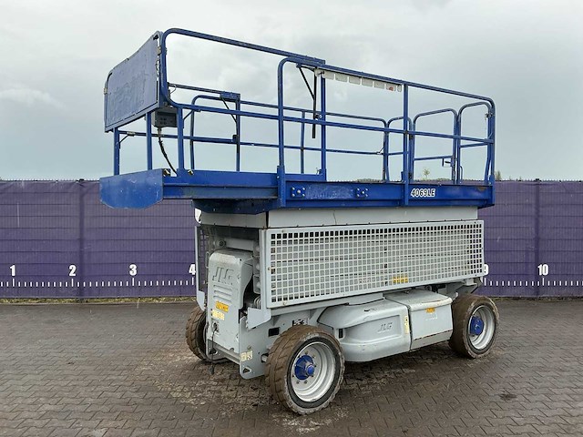 2008 - jlg - 4069le - 4x4 - schaarhoogwerker - afbeelding 5 van  9