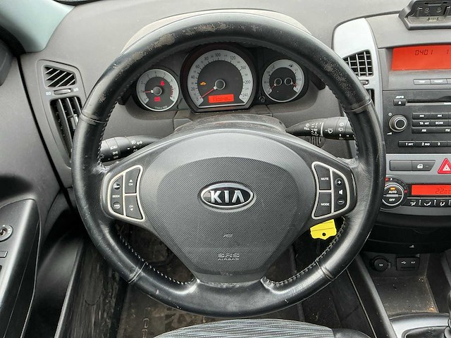 2008 - kia - cee'd sporty wagon - 1.6 x-ecutive - personenauto - afbeelding 12 van  12