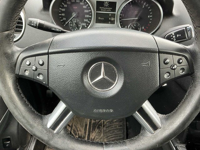 2008 - mercedes-benz - m-klasse - 320 cdi - bedrijfswagen - afbeelding 4 van  15