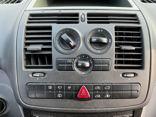 2008 - mercedes-benz - vito - 109 cdi 320 std. - 9-persoons bus - bedrijfswagen - afbeelding 2 van  13