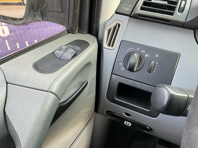 2008 - mercedes-benz - vito - 109 cdi 320 std. - 9-persoons bus - bedrijfswagen - afbeelding 4 van  13