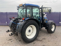 2008 - new holland - t4050 - vierwielaangedreven landbouwtractor - afbeelding 21 van  26