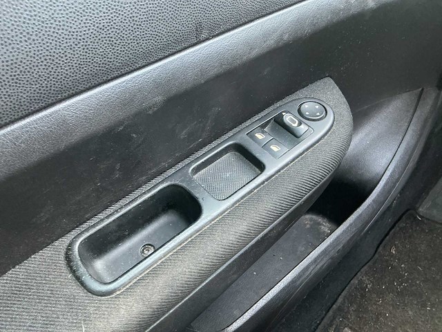 2008 - peugeot - 307 break - 1.6 hdif premium - personenauto - afbeelding 11 van  13