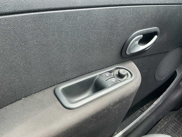 2008 - renault - clio - 1.2-16v authentique - personenauto - afbeelding 3 van  13