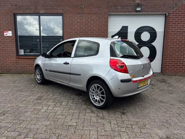 2008 - renault - clio - 1.2-16v expression - 07-gxk-2 - afbeelding 15 van  21