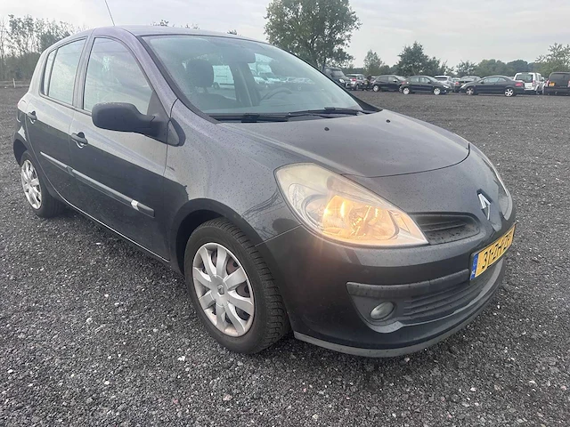 2008 - renault - clio - 1.2-16v special line - 31-zh-zf - afbeelding 13 van  17