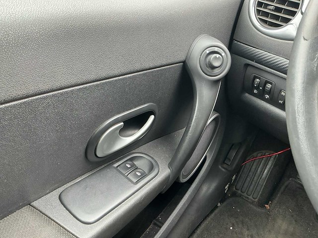 2008 - renault - clio - 1.6-16v dynamique s - personenauto - afbeelding 2 van  12
