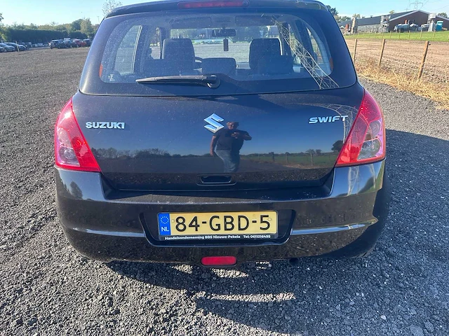 2008 - suzuki - swift - 1.3 shogun - 84-gbd-5 - afbeelding 11 van  17