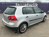 2008 - volkswagen - golf - 1.6 trendline - personenauto - afbeelding 9 van  12