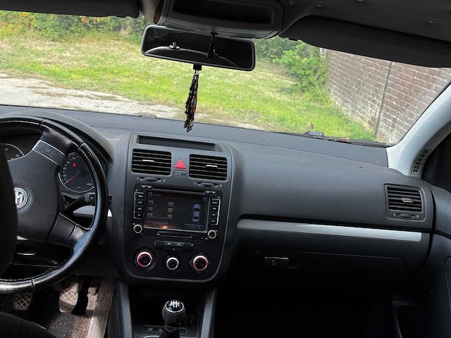 2008 - volkswagen - golf - 1.9 tdi optive 4 - personenauto - afbeelding 4 van  8