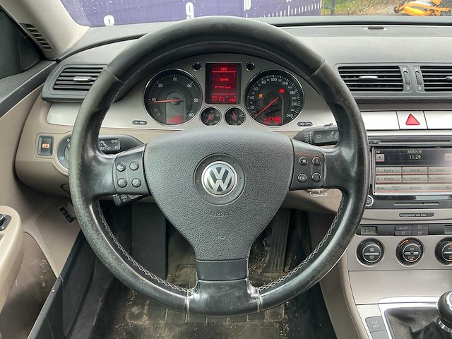 2008 - volkswagen - passat - 2.0 tdi comfortl.bns - personenauto - afbeelding 12 van  12