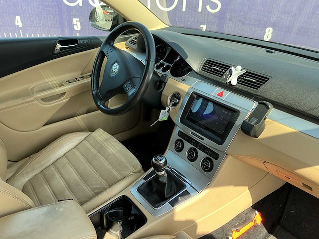 2008 - volkswagen - passat variant - 1.8 tfsi highline - personenauto - afbeelding 9 van  12