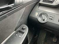 2008 - volkswagen - passat variant - 1.9 tdi trendl bluem - personenauto - afbeelding 2 van  3