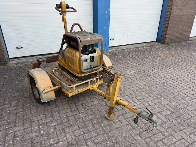 2008 - wacker - dpu 6055 6t met aanhanger - plate compactor - afbeelding 2 van  9