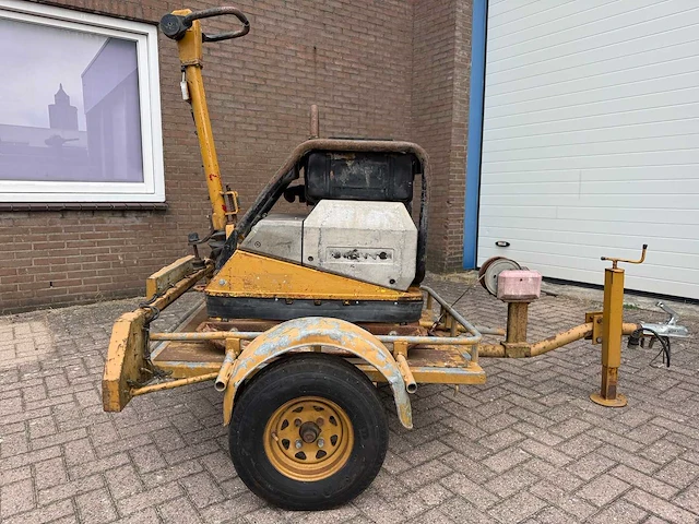 2008 - wacker - dpu 6055 6t met aanhanger - plate compactor - afbeelding 5 van  12